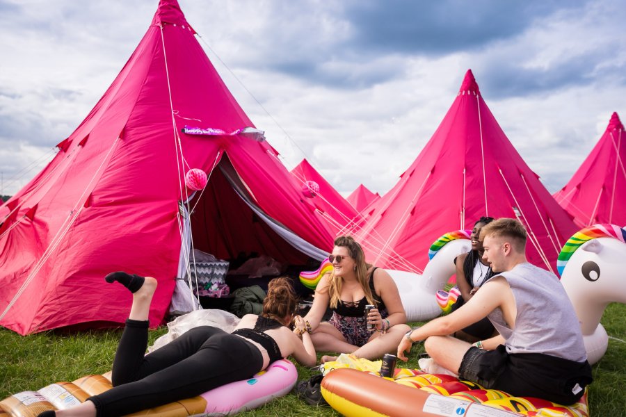 Pink-Moon-Luxury-camping-Leeds