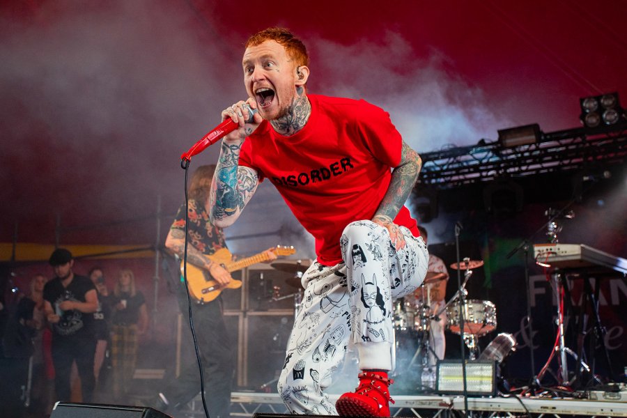 Risultati immagini per frank carter and the rattlesnakes