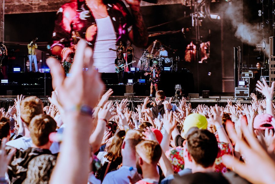 anderson paak on stage at leeds festival 2019 2